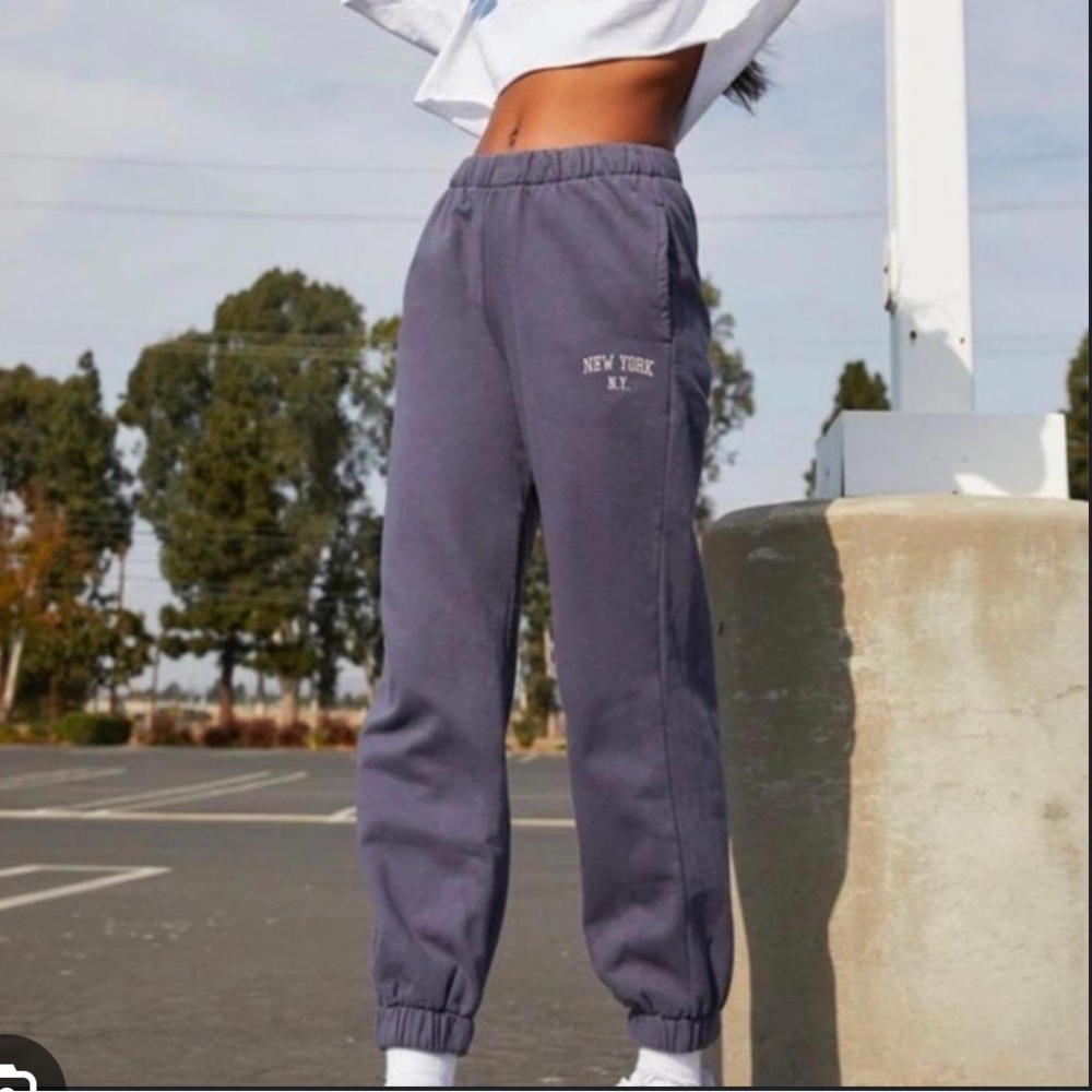 Brandy Melville New York Sweatpants